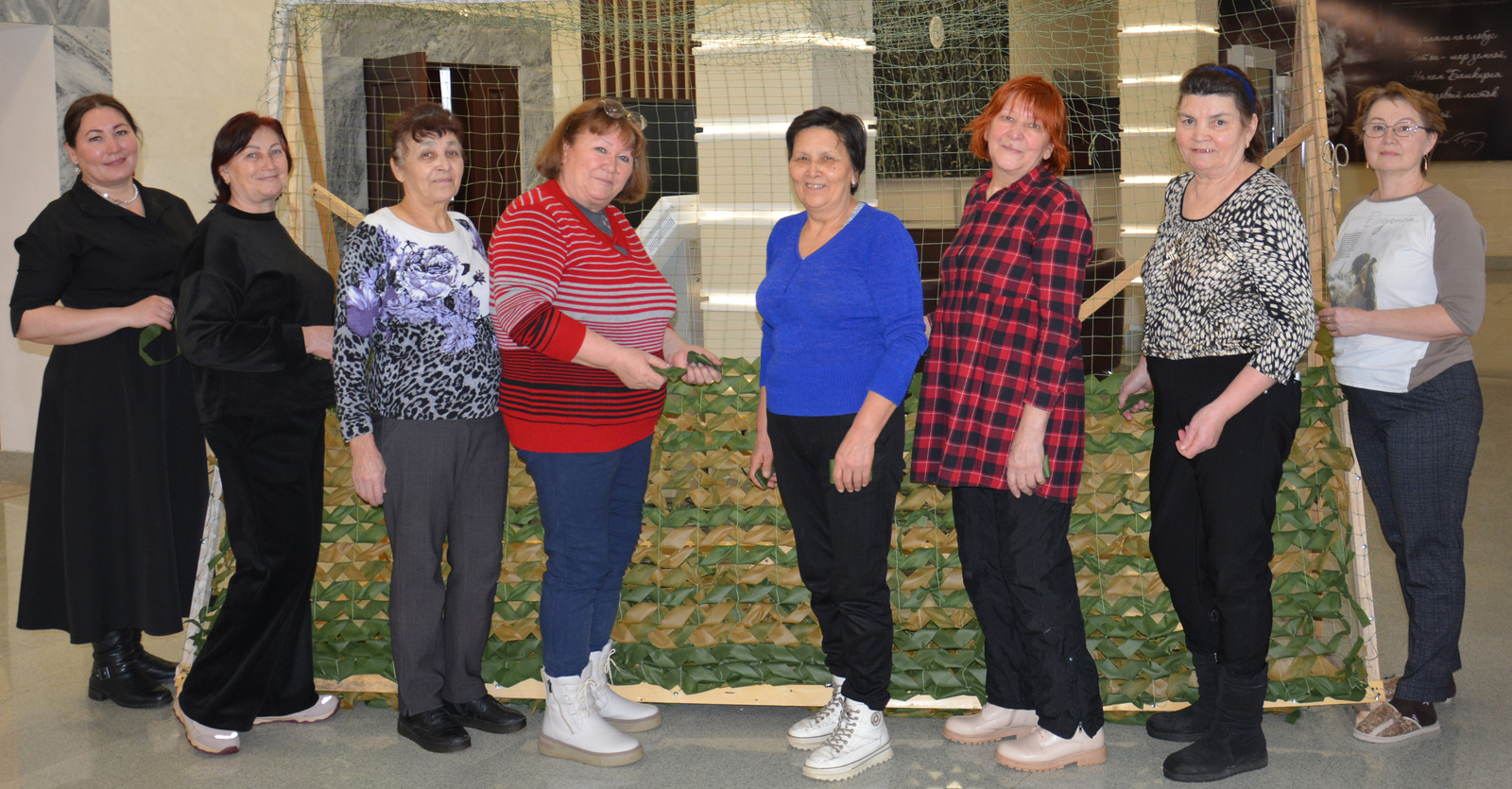 Фронтка ярдәм. Хатын-кызлар җиңүне якынайтуга өлеш кертә