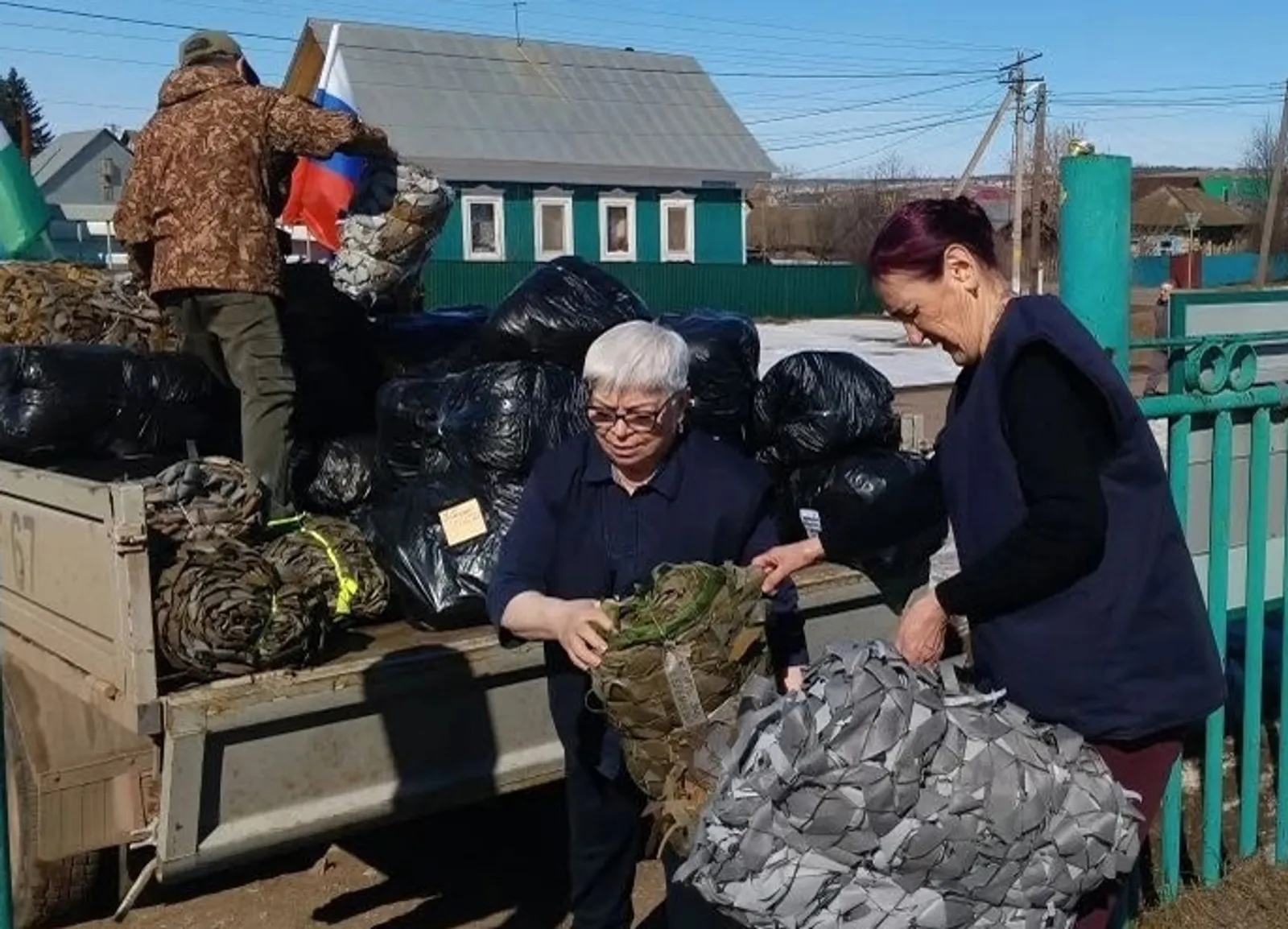 Гуманитар ярдәм илтеп тапшырылды