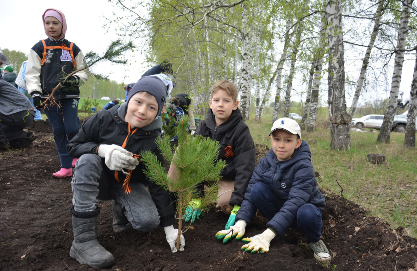 Хәтер бакчалары утыртылды